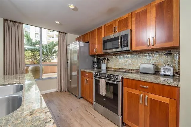 Apartment Honua Kai 215 2 Bedroom 2 Bath Condo Lahaina