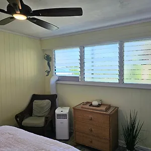 Oceanfront With Aircon-hear The Waves-amazing Views-wifi Apartment